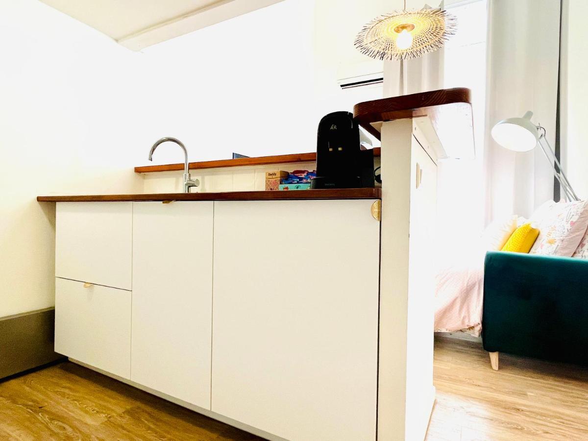 Duplex-Ceiling Height 1,9M-Free Private Parking-Self Check In !! Duplex Climatise-Hauteur Sous Plafond 1,9M-Parking Prive Gratuit-Arrivee Autonome !! Avignon Exterior foto